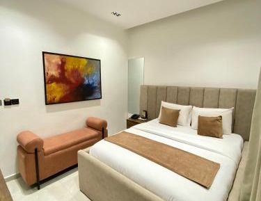 Queen Room