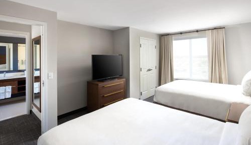 One-Bedroom Suite with Two Queen Beds and Sofa Bed