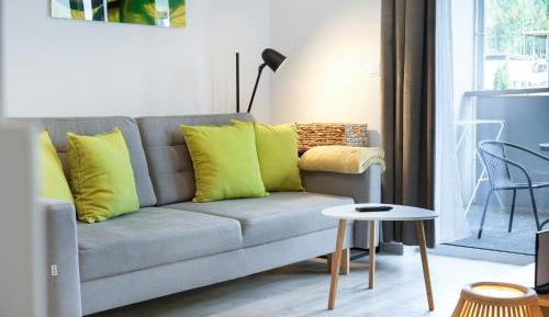 One-Bedroom Apartment with Terrace