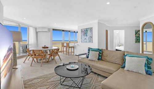 Three-Bedroom Apartment with Ocean View