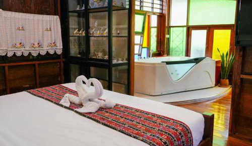 Suite with Spa Bath