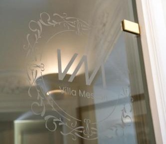 Deluxe Suite with Spa Bath