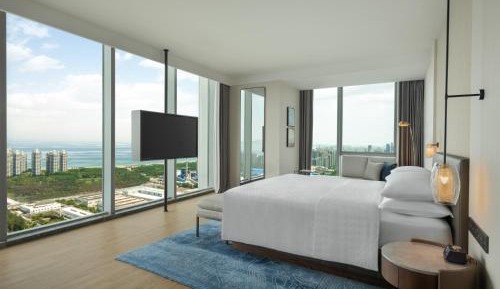 Premium King Suite with Sea View 