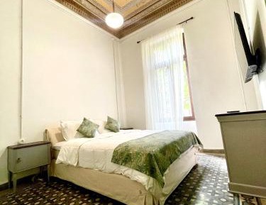 Three-Bedroom Deluxe Apartment