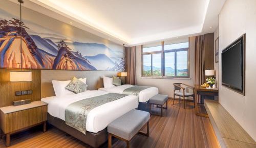 Premium Twin Room with View