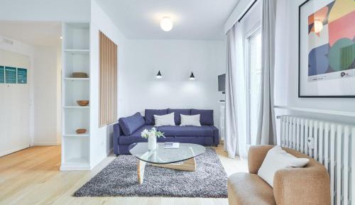 One-Bedroom Apartment with Terrace
