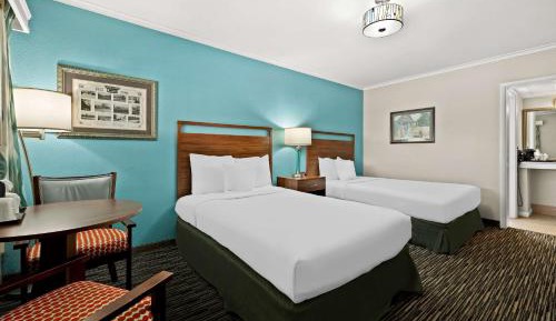 Double Room with Two Double Beds - Non-Smoking