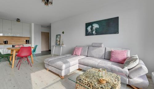 One-Bedroom Apartment with Balcony