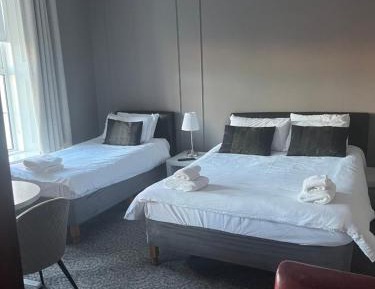 Triple Room with Shower
