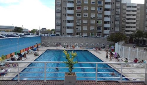 Apartment with Mountain View