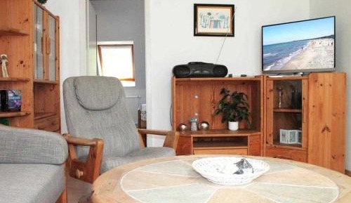 One-Bedroom Apartment with Shower