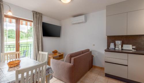 One-Bedroom Apartment with Balcony