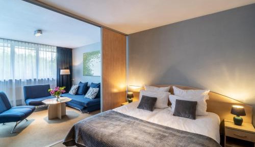 Standard Double Suite