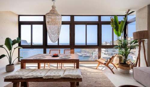 Two-Bedroom Premium Apartment with Oceanview