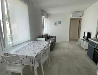 Two-Bedroom Deluxe Apartment with Balcony