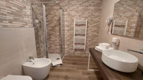 Double or Twin Room with View