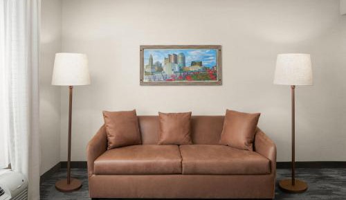 King Studio with Sofa Bed