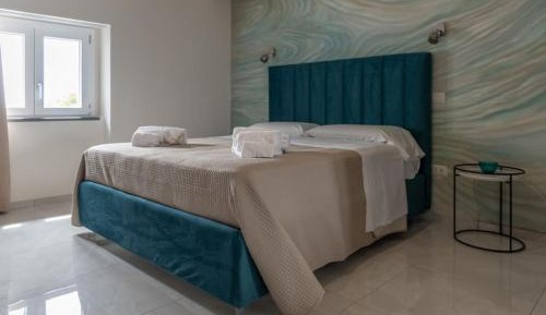 Queen Room with Spa Bath
