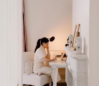 Deluxe Queen Suite