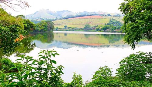 Suite with Lake View