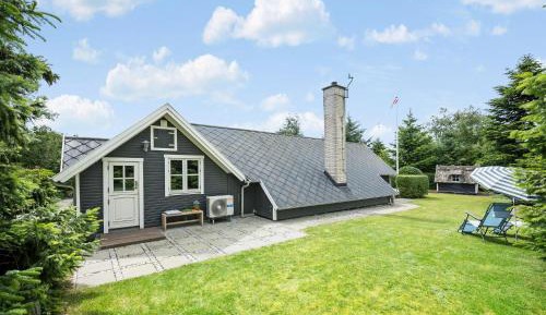 Two-Bedroom Holiday Home