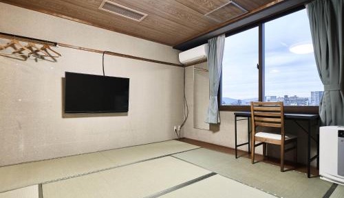 Japanese-Style Room