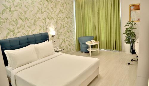 Deluxe Room - King Size Bed
