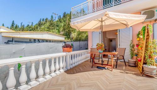 Superior One-Bedroom Apartment with Balcony