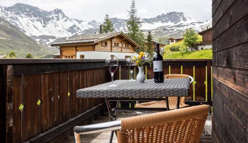 Double Room with Mountain View