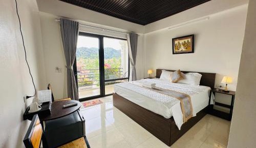Double Room with Mountain View
