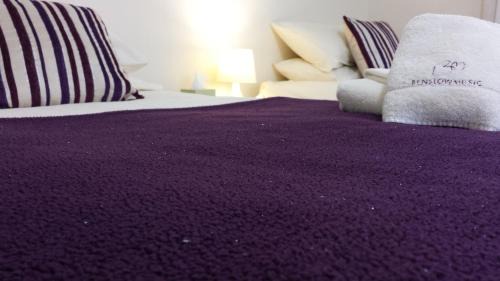 Twin Room with Shared Bathroom