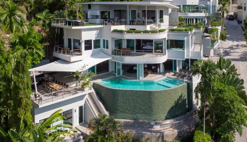 Villa with Sea View