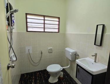 Single Room with Private Bathroom
