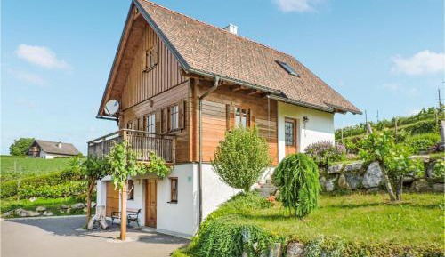 One-Bedroom Holiday Home