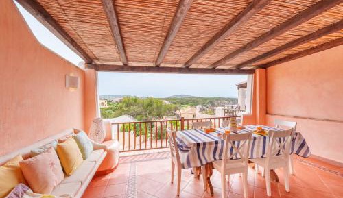 One-Bedroom Apartment with Sea View