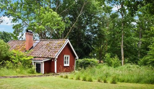 One-Bedroom Holiday Home