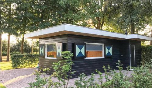 One-Bedroom Holiday Home