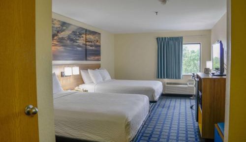 Deluxe King Suite
