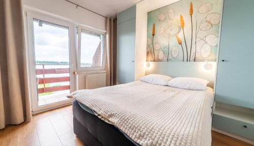 Double Room with Lake View and Private External Bathroom