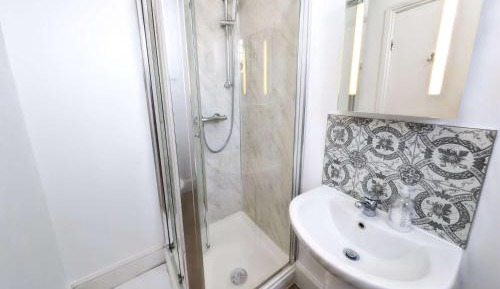 Triple Room with Shower