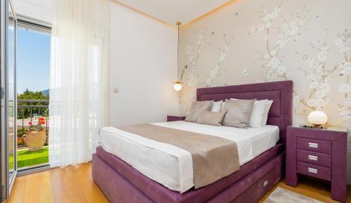 Two-Bedroom Apartment with Balcony and Terrace