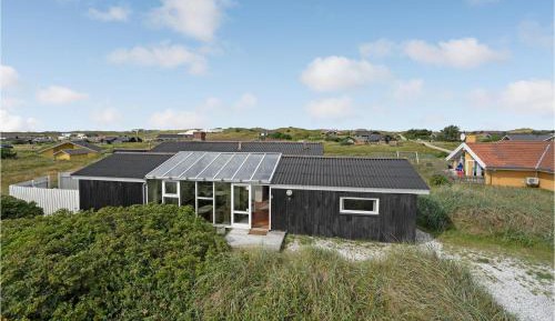 Five-Bedroom Holiday Home