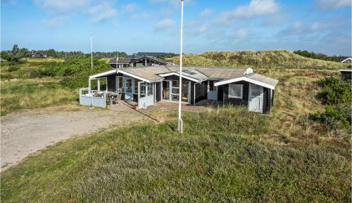 Five-Bedroom Holiday Home
