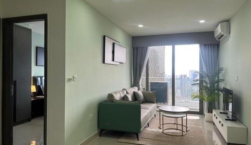 Classic One-Bedroom Apartment with King Bed