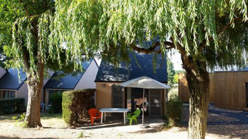Two-Bedroom Holiday Home ( 7 adults)