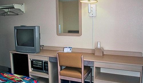 King Room - Non-Smoking