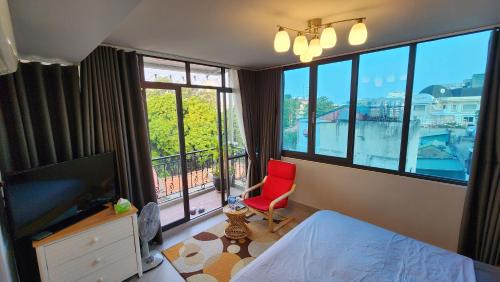 King Room with Balcony