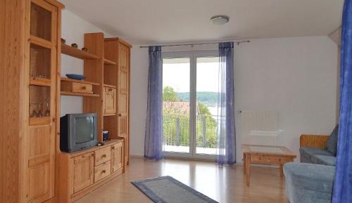 Superior One-Bedroom Apartment with Balcony