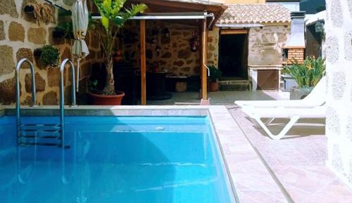 Apartment with Garden View