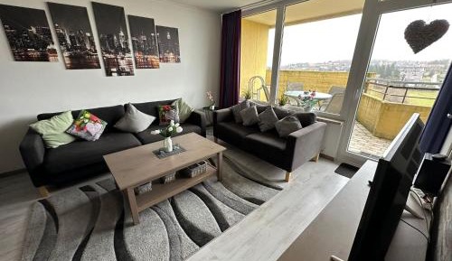 Apartment with Mountain View